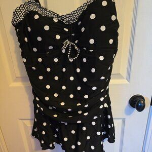 Polka Dot Women's Swimsuit 14